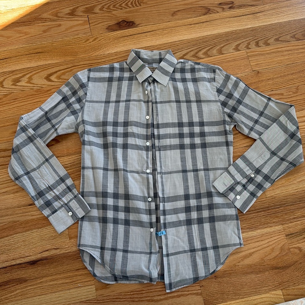 Men’s Burberry Dress Shirt